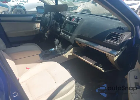 2017 Subaru Outback 2.5I Premium z USA, uszkodzony, nr VIN 4S4BSAFC6H3205211